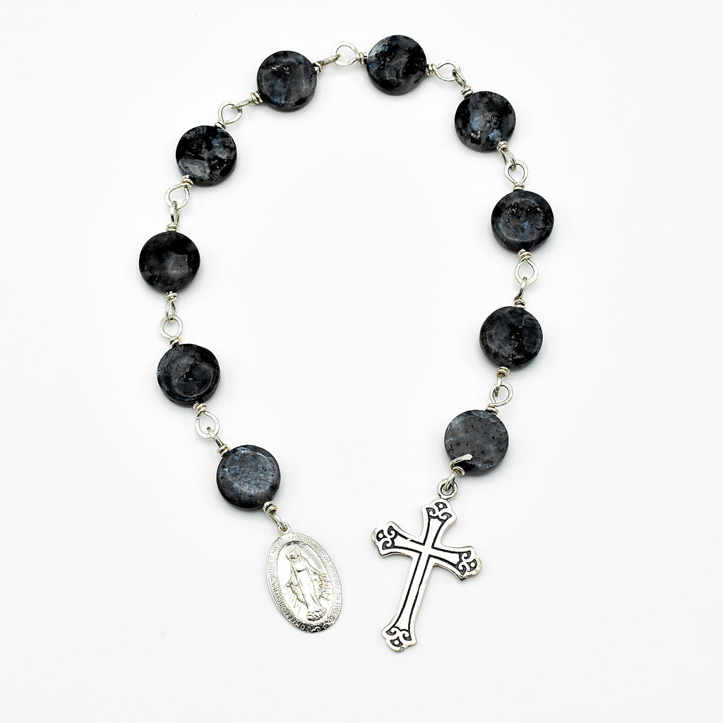 Silver Labradorite Chaplet - Single Decade Pocket Rosary with Miraculous Medal