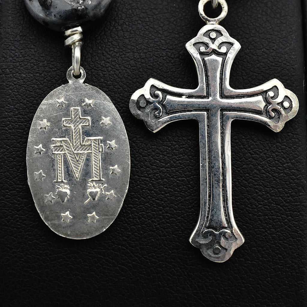 Silver Labradorite Chaplet - Single Decade Pocket Rosary with Miraculous Medal